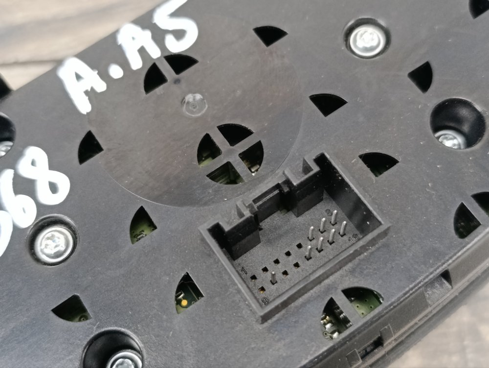 Блок управления мультимедиа, 2200 рублей, Москва