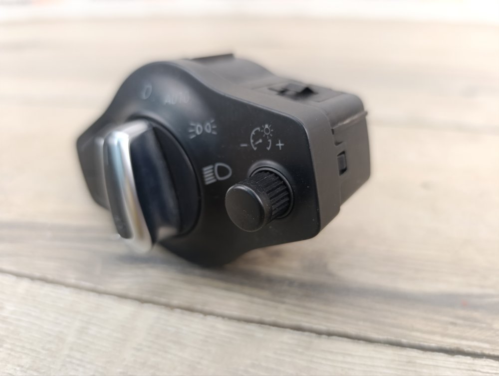 Блок управления светом, 500 рублей, Москва