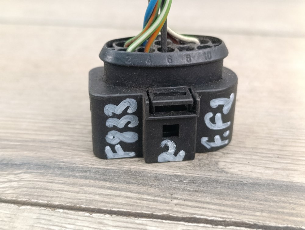 Фишка фары, 600 рублей, Москва