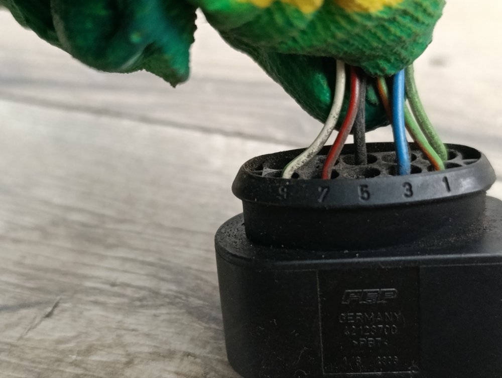 Фишка фары, 600 рублей, Москва