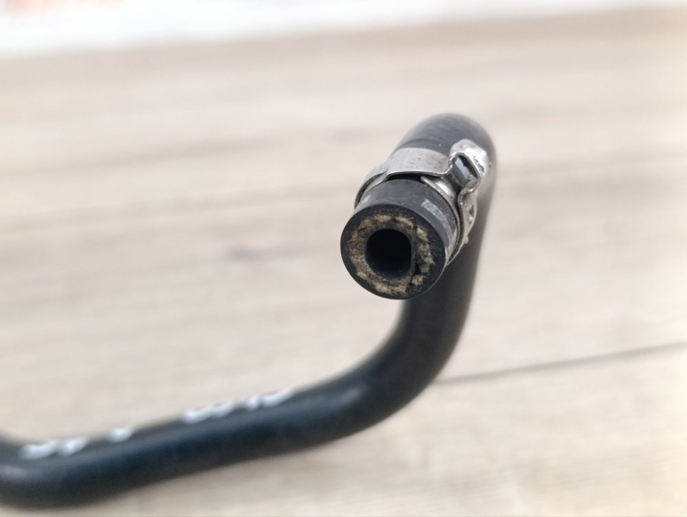 Трубка паров бензина, 500 рублей, Москва