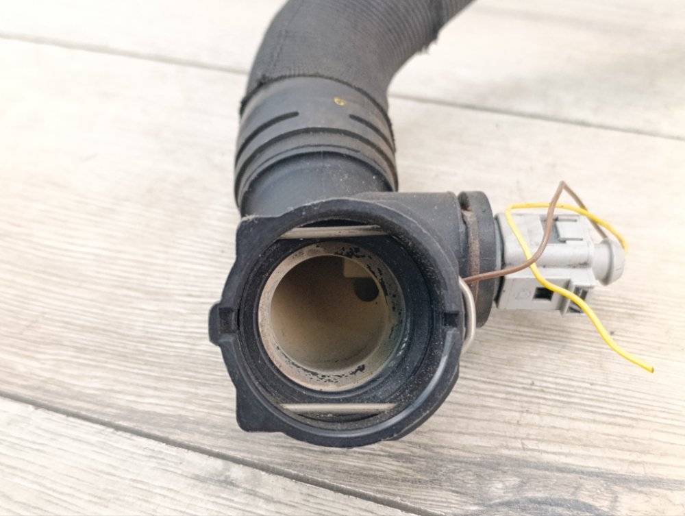 Патрубок системы охлаждения, 1500 рублей, Москва