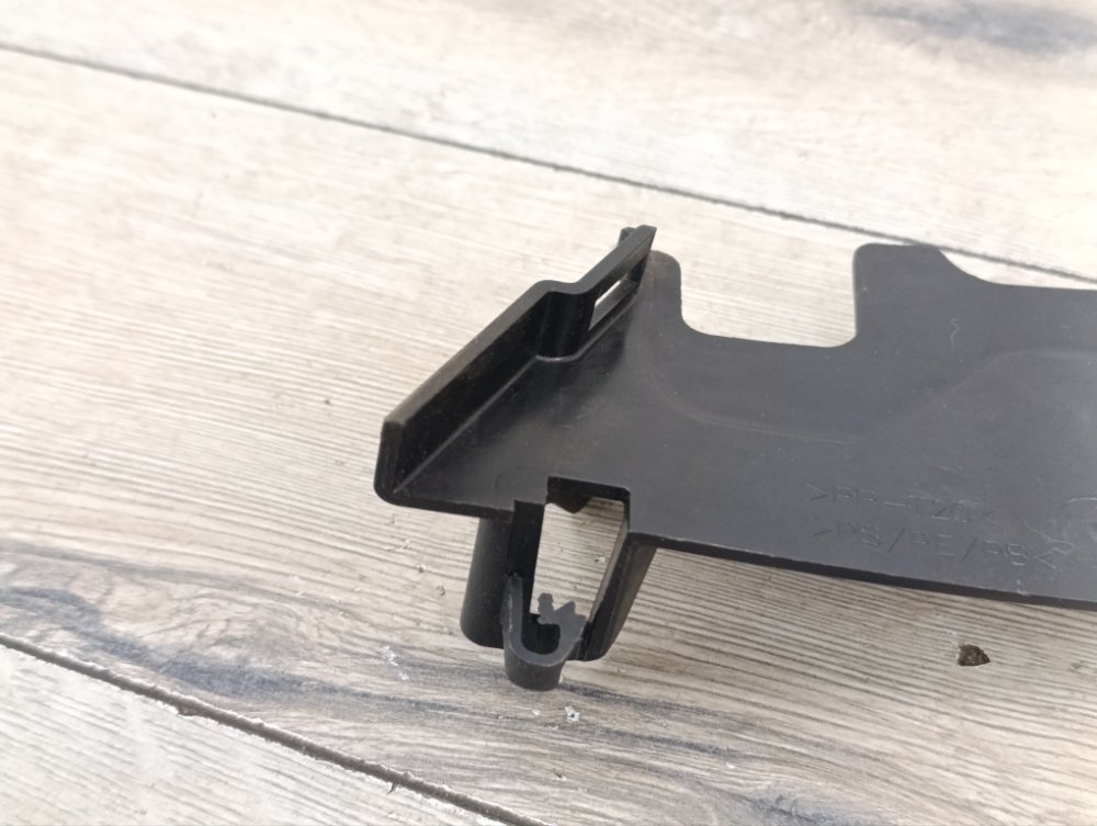 Дефлектор радиатора, 800 рублей, Москва