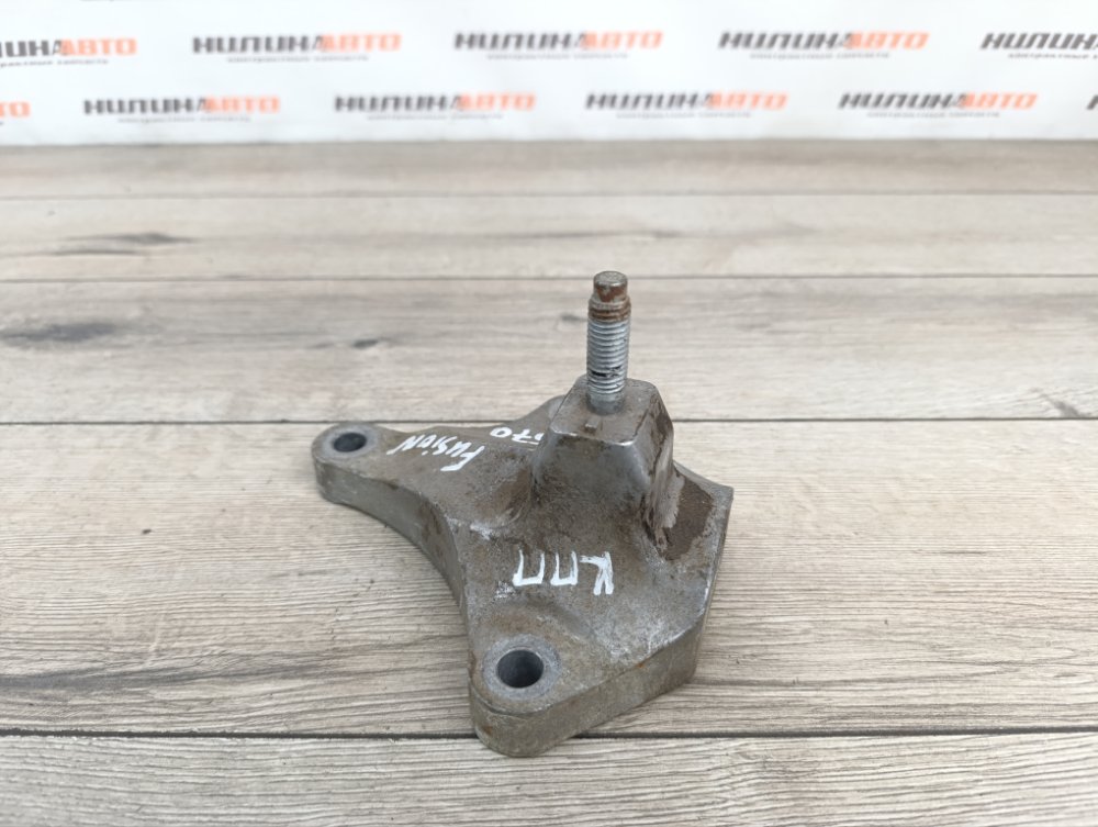 Кронштейн КПП, 500 рублей, Москва