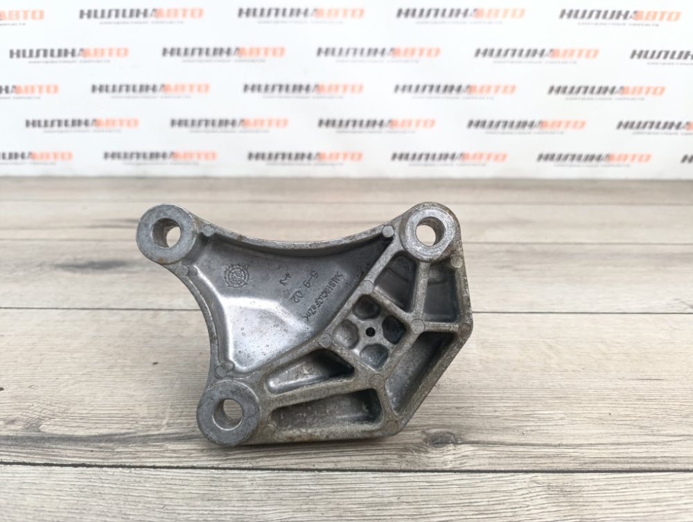 Кронштейн КПП, 500 рублей, Москва