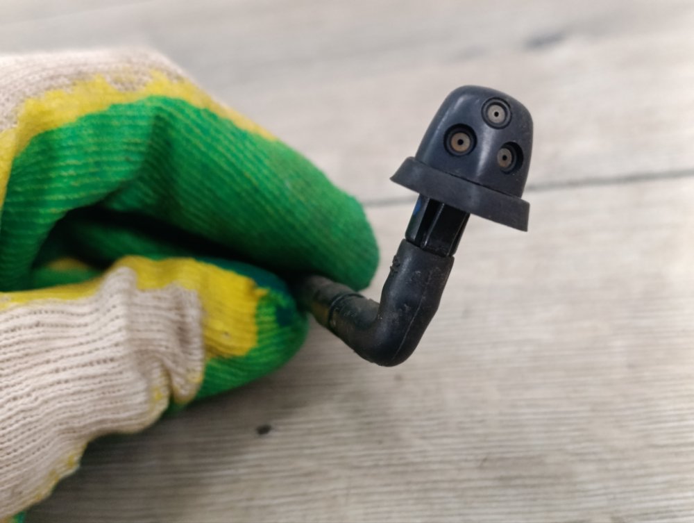 Форсунка омывателя лобового стекла, 800 рублей, Москва