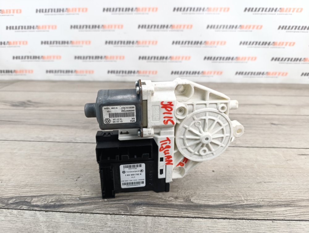 Моторчик стеклоподъемника, 1000 рублей, Москва