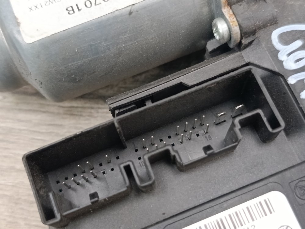 Моторчик стеклоподъемника, 1000 рублей, Москва