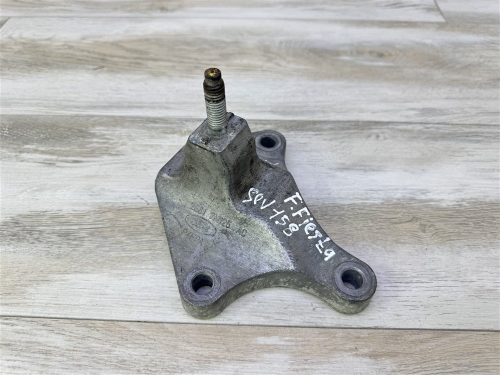 Кронштейн КПП, 500 рублей, Севастополь