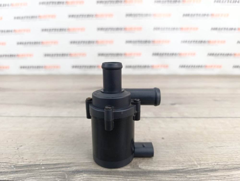 Насос водяной вспомогательный, 2000 рублей, Москва