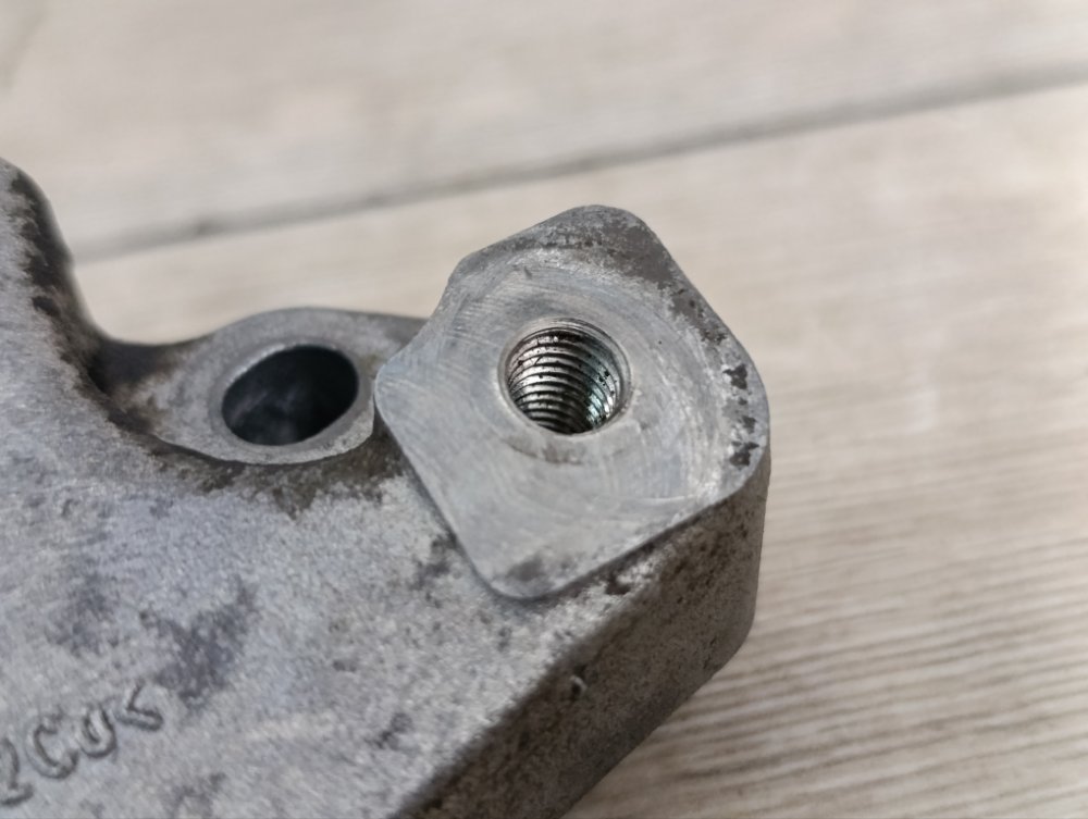 Кронштейн компрессора кондиционера, 400 рублей, Москва