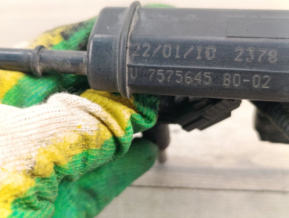 Рампа топливная, 2000 рублей, Москва