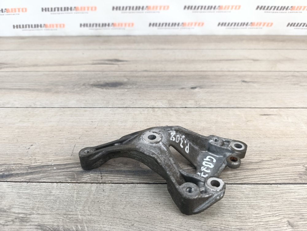 Кронштейн компрессора кондиционера, 500 рублей, Москва