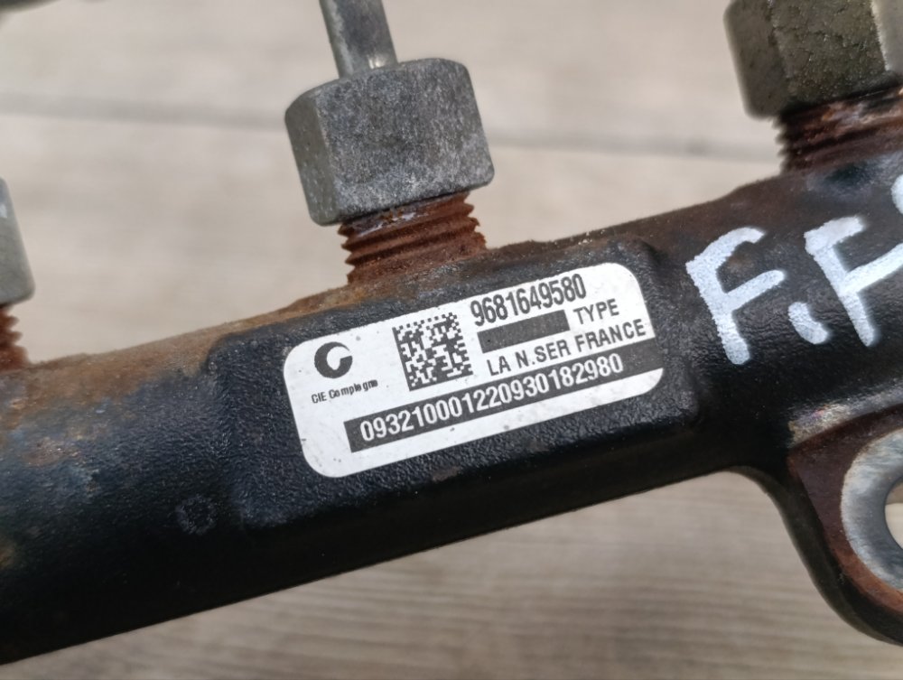 Рампа топливная, 1000 рублей, Москва