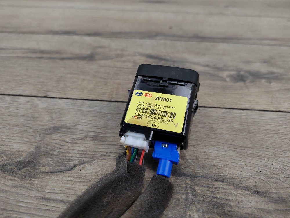 Разъем входа AUX, 1000 рублей, Москва