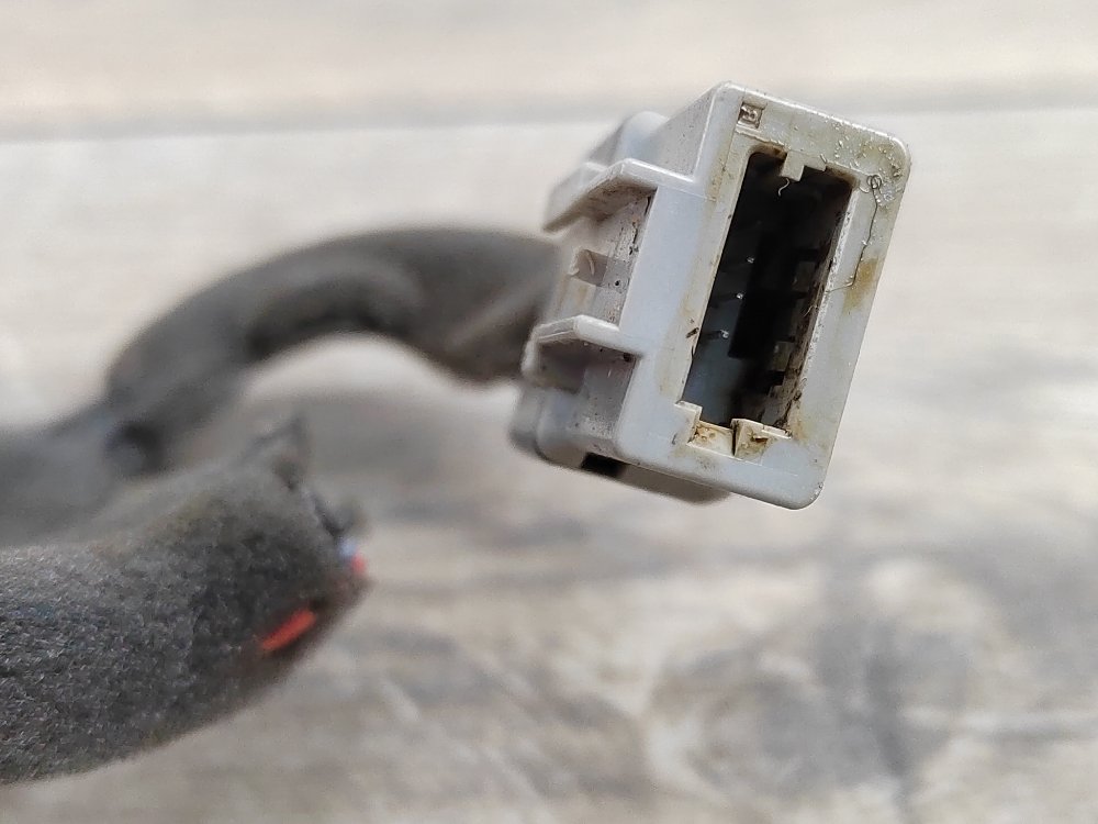 Разъем входа AUX, 1000 рублей, Москва