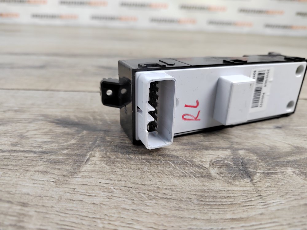 Кнопка стеклоподъемника, 1500 рублей, Москва