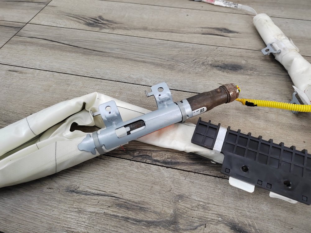 Подушка безопасности боковая, 6000 рублей, Москва