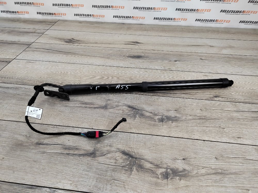 Амортизатор крышки багажника, 8400 рублей, Москва