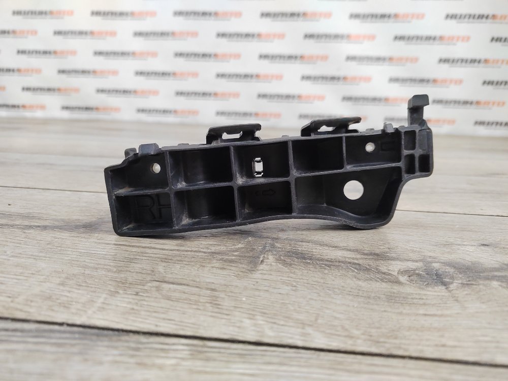 Кронштейн крыла, 500 рублей, Москва