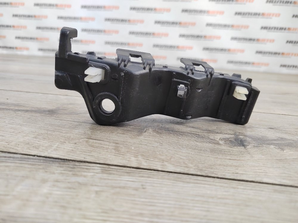 Кронштейн крыла, 500 рублей, Москва