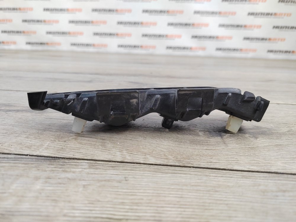 Кронштейн крыла, 500 рублей, Москва