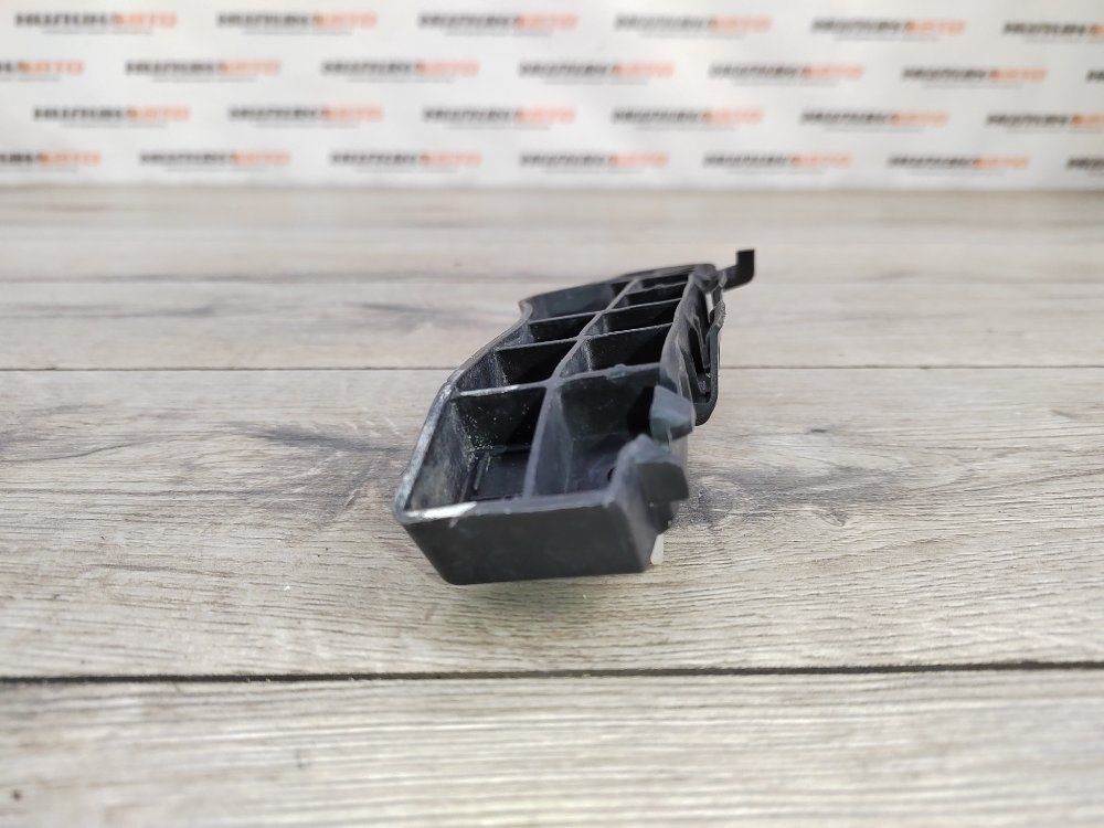 Кронштейн крыла, 500 рублей, Москва