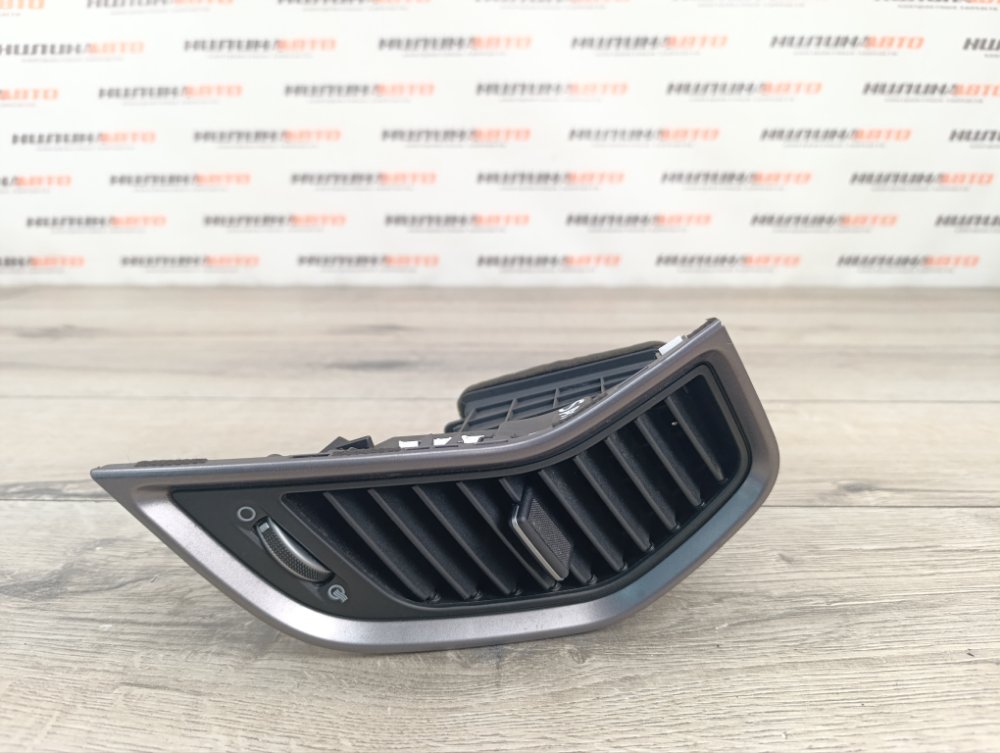 Дефлектор в торпедо, 2000 рублей, Москва