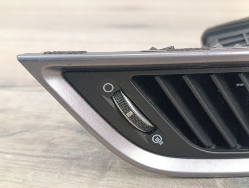 Дефлектор в торпедо, 2000 рублей, Москва