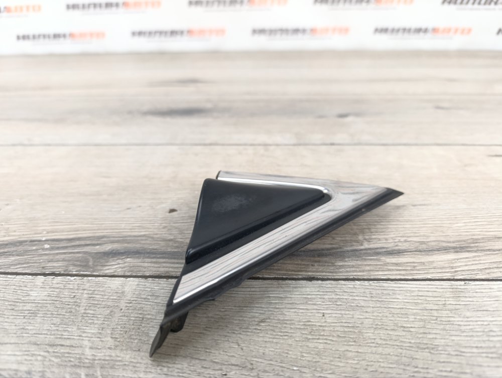 Накладка крыла, 1000 рублей, Москва