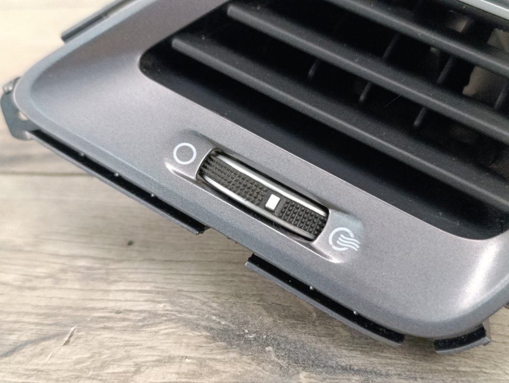 Дефлектор в торпедо, 2500 рублей, Москва