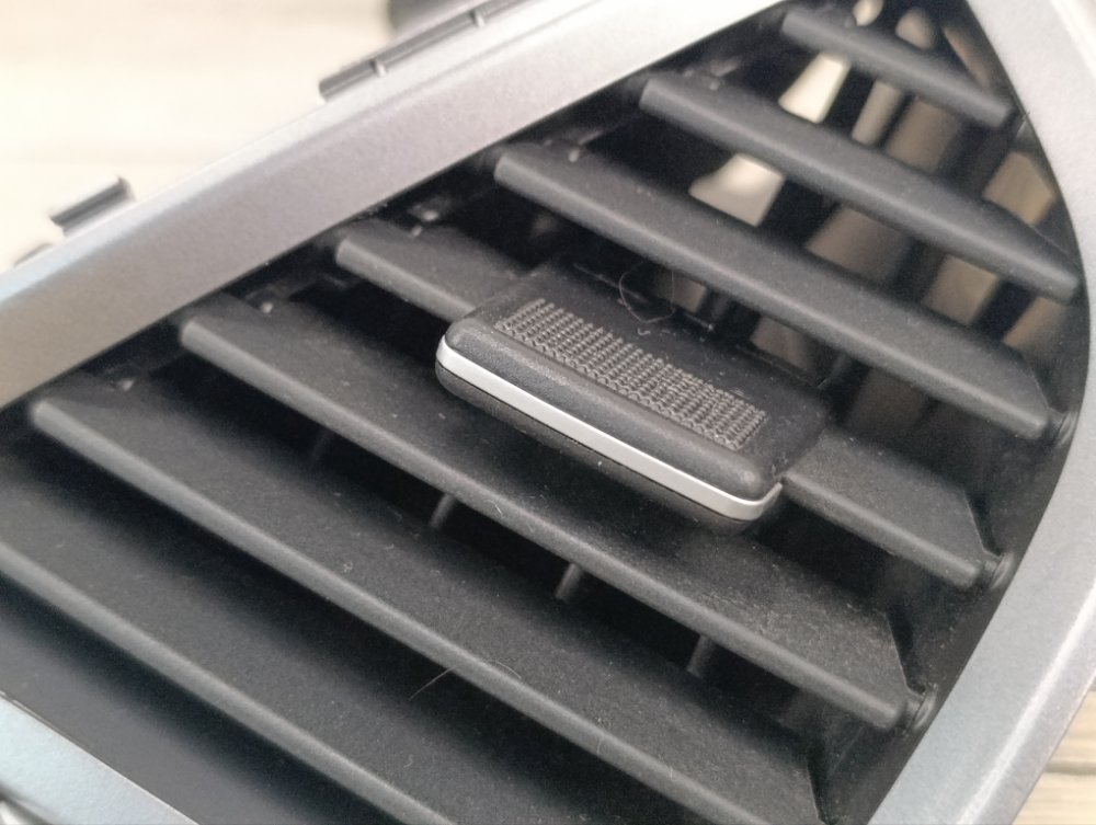 Дефлектор в торпедо, 2500 рублей, Москва