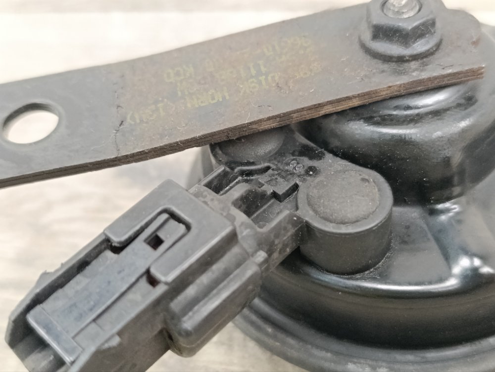 Звуковой сигнал, 2000 рублей, Москва