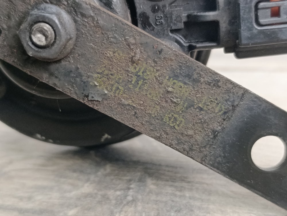 Звуковой сигнал, 2000 рублей, Москва