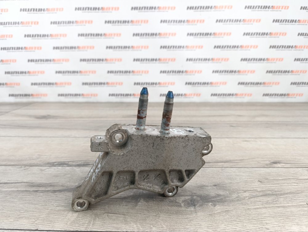 Кронштейн двигателя, 1000 рублей, Москва