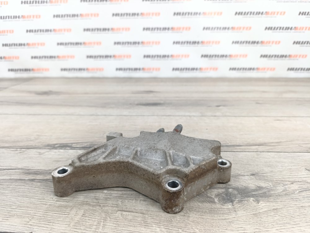 Кронштейн двигателя, 1000 рублей, Москва