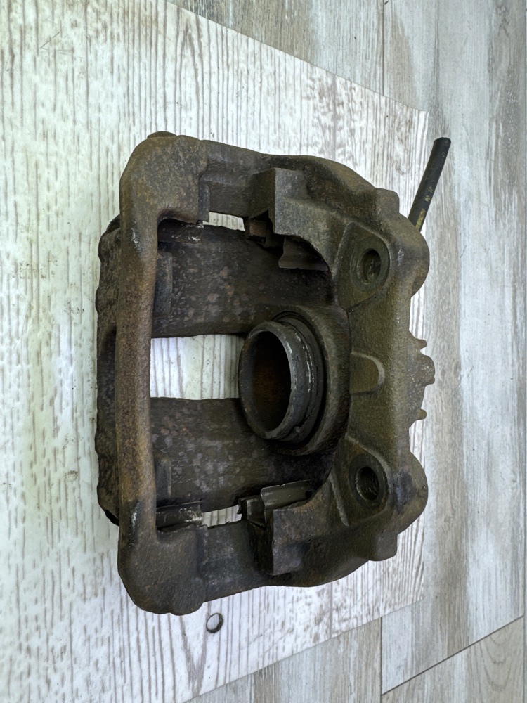 Суппорт тормозной, 1000 рублей, Севастополь