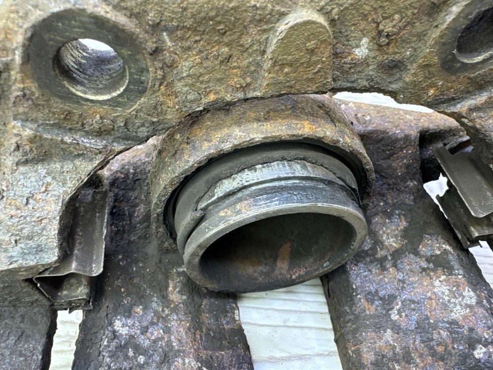 Суппорт тормозной, 1500 рублей, Севастополь