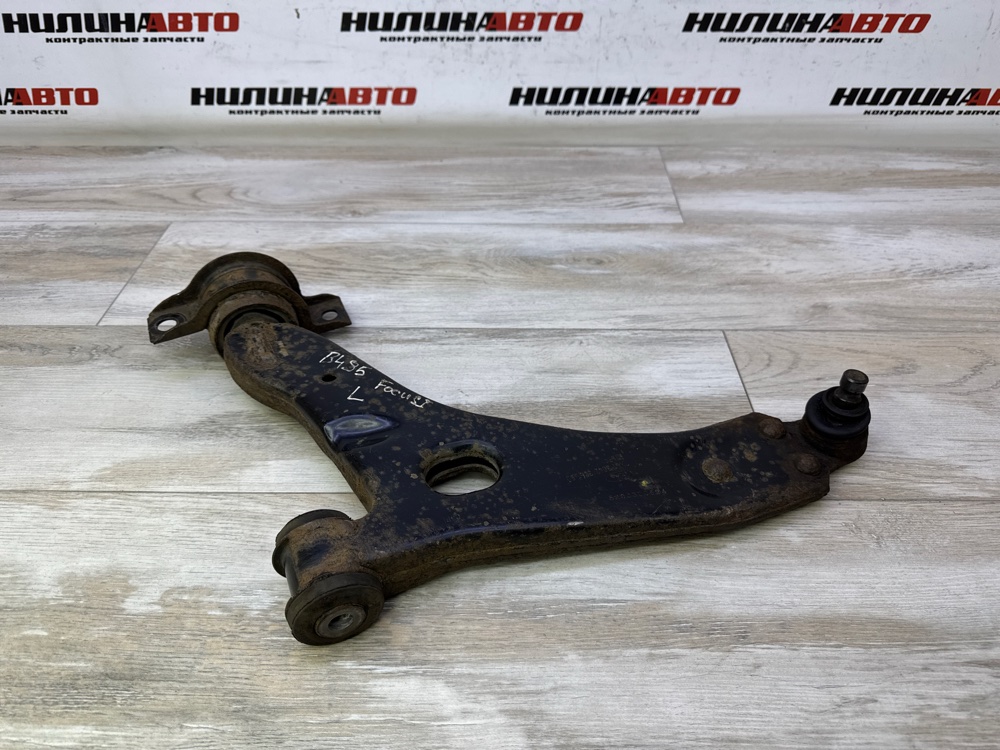 Рычаг передний нижний, 1400 рублей, Севастополь