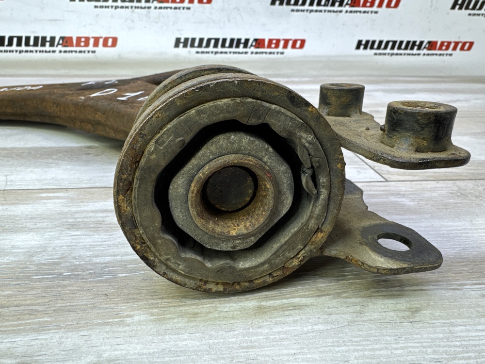 Рычаг передний нижний, 1500 рублей, Севастополь