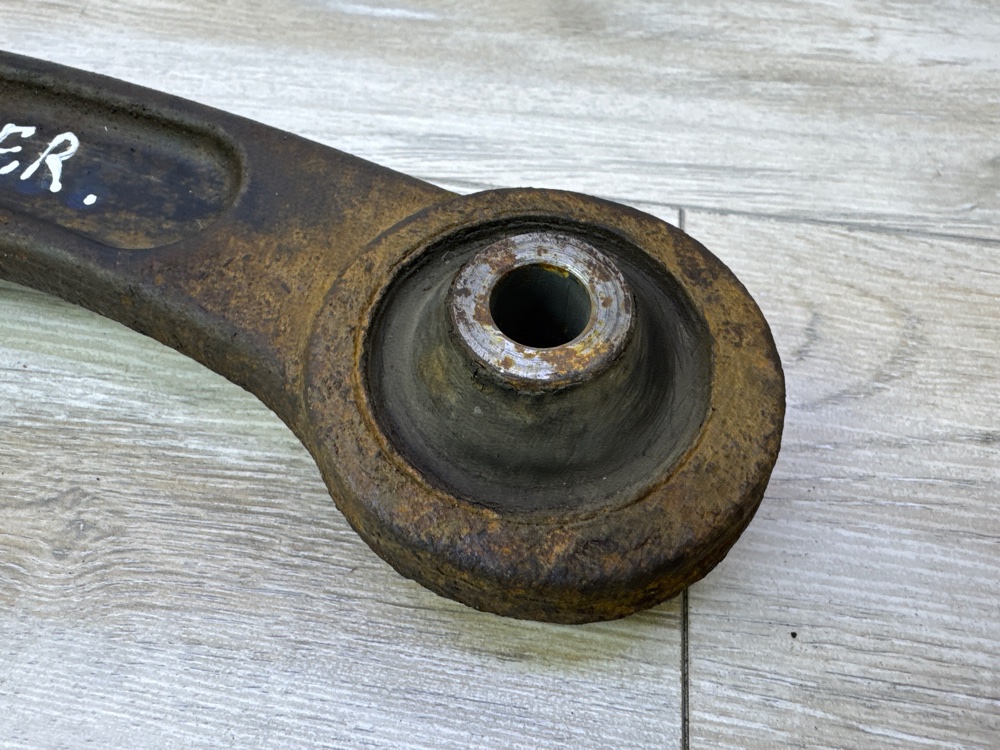 Рычаг передний нижний, 1500 рублей, Севастополь