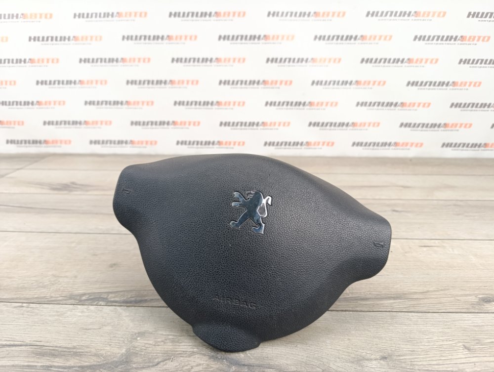 Подушка безопасности в руль, 10000 рублей, Москва