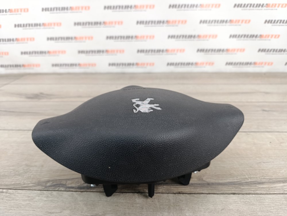 Подушка безопасности в руль, 10000 рублей, Москва