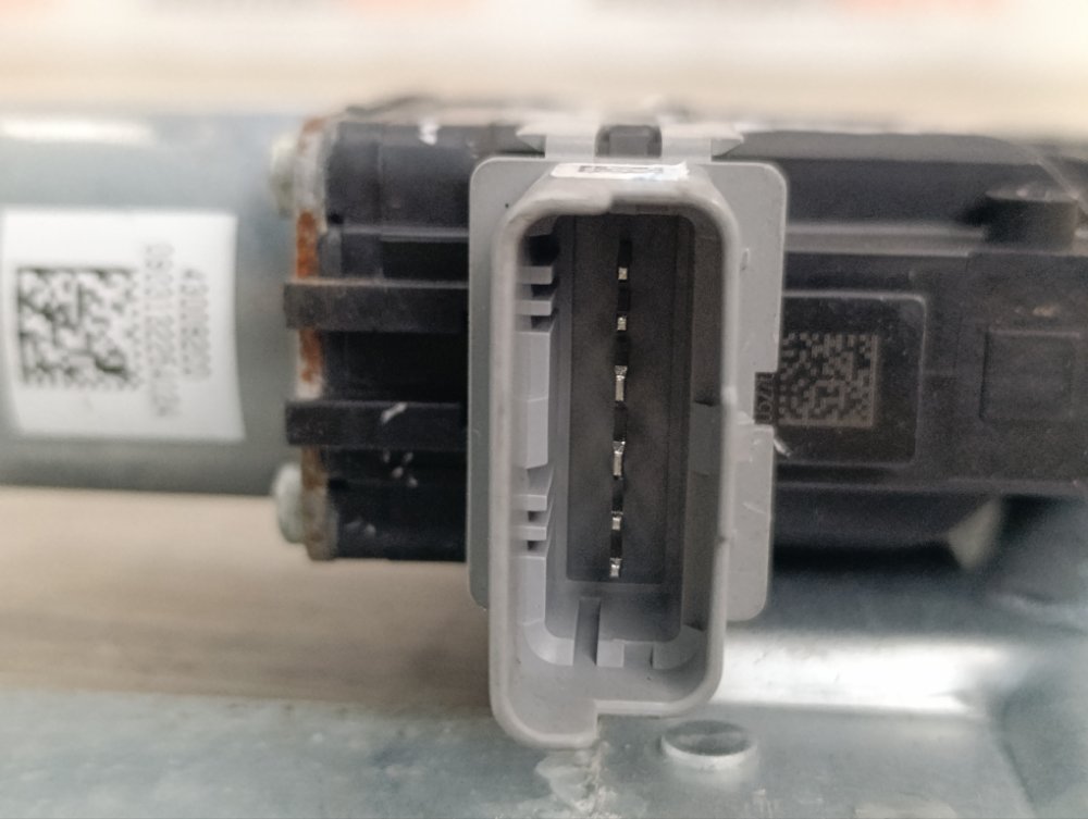 Стеклоподъемник, 2400 рублей, Москва