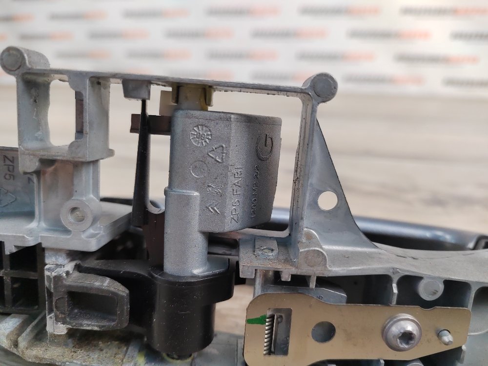 Кронштейн ручки двери, 1000 рублей, Москва