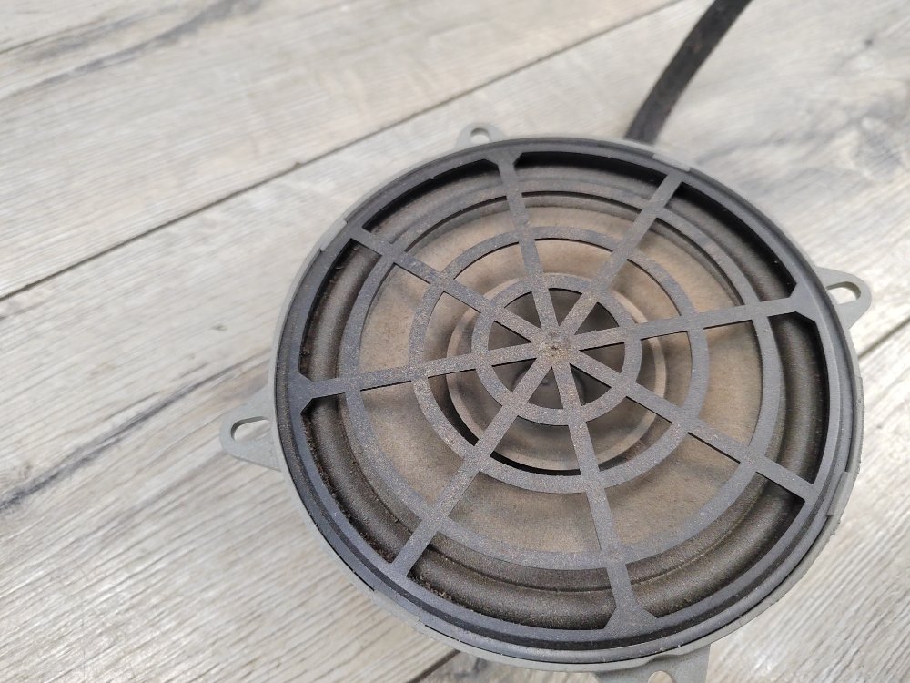 Динамик, 400 рублей, Москва