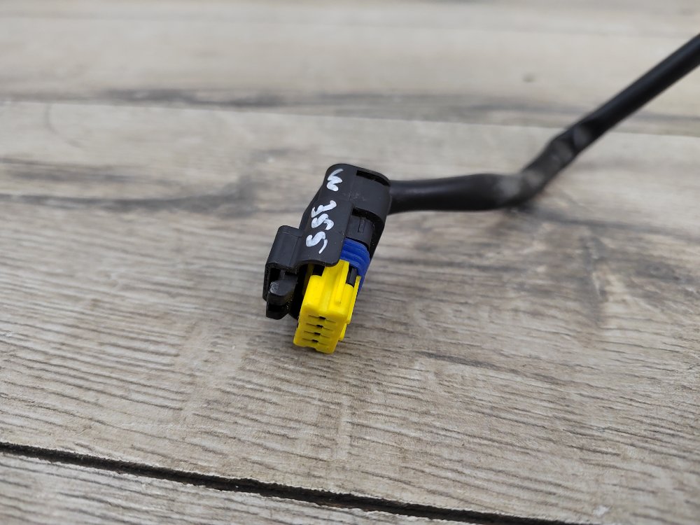 Фишка реле вентилятора охлаждения, 1400 рублей, Москва