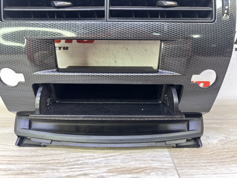 Дефлектор в торпедо центральный, 1700 рублей, Севастополь