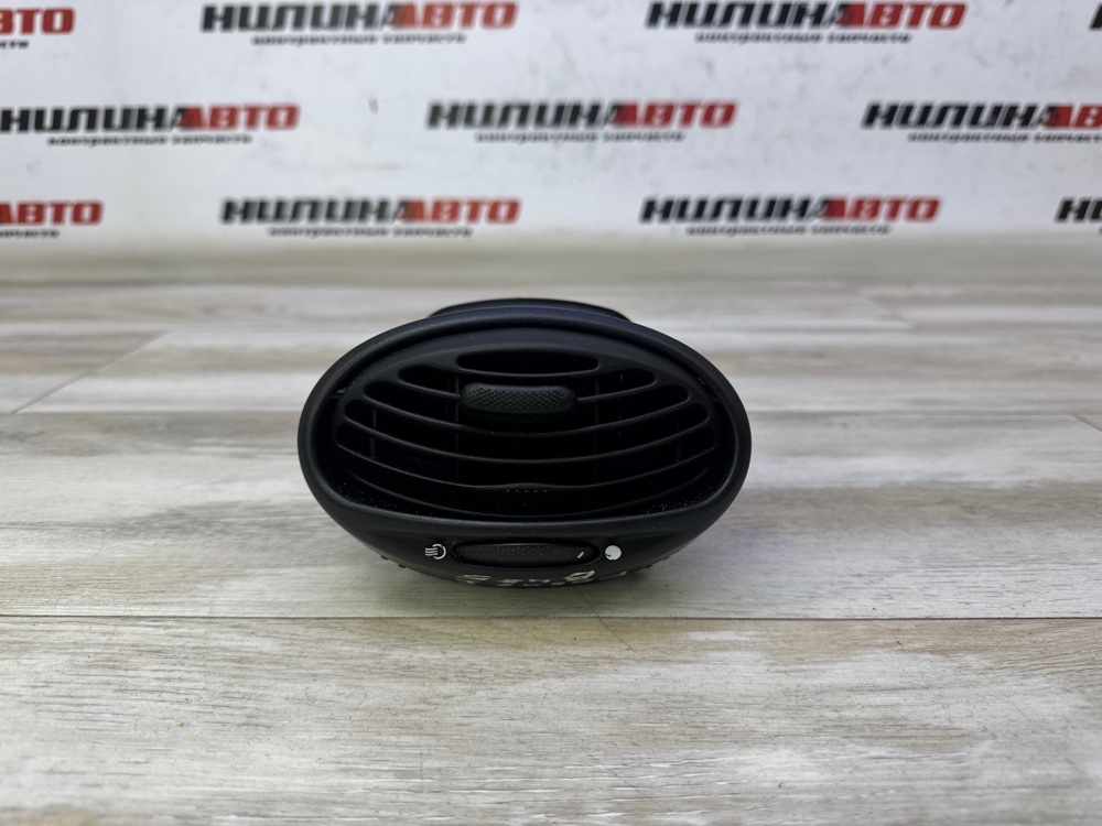 Дефлектор в торпедо, 500 рублей, Севастополь