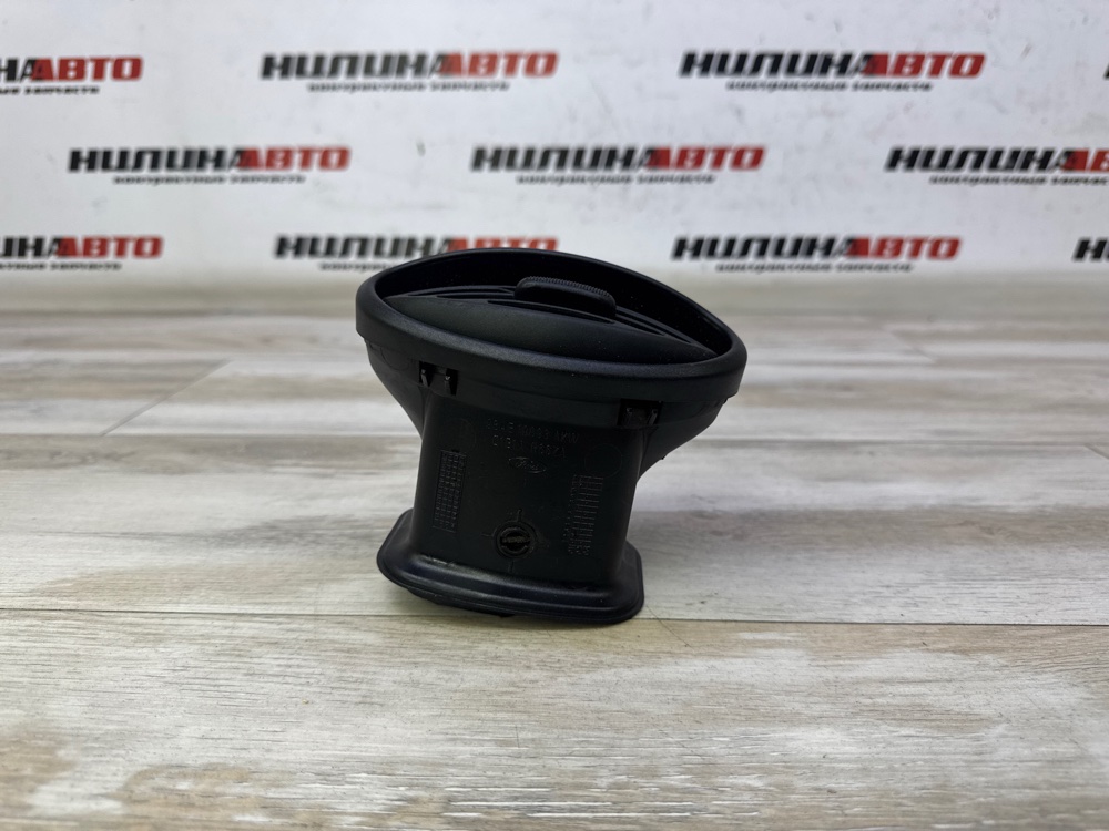 Дефлектор в торпедо, 500 рублей, Севастополь